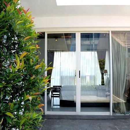 Grace And Milena Guesthouse กูตา ภายนอก รูปภาพ