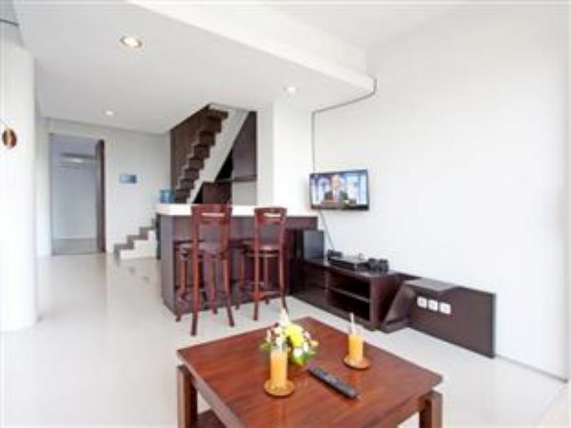 Grace And Milena Guesthouse กูตา ภายนอก รูปภาพ