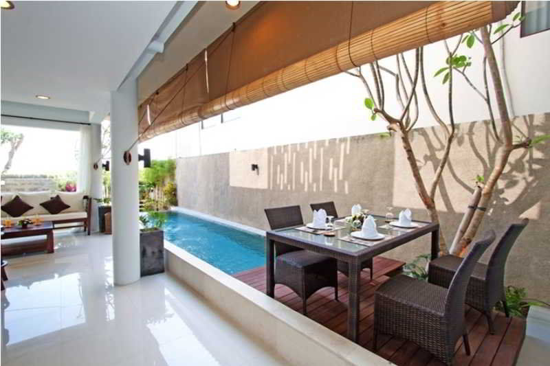 Grace And Milena Guesthouse กูตา ภายนอก รูปภาพ