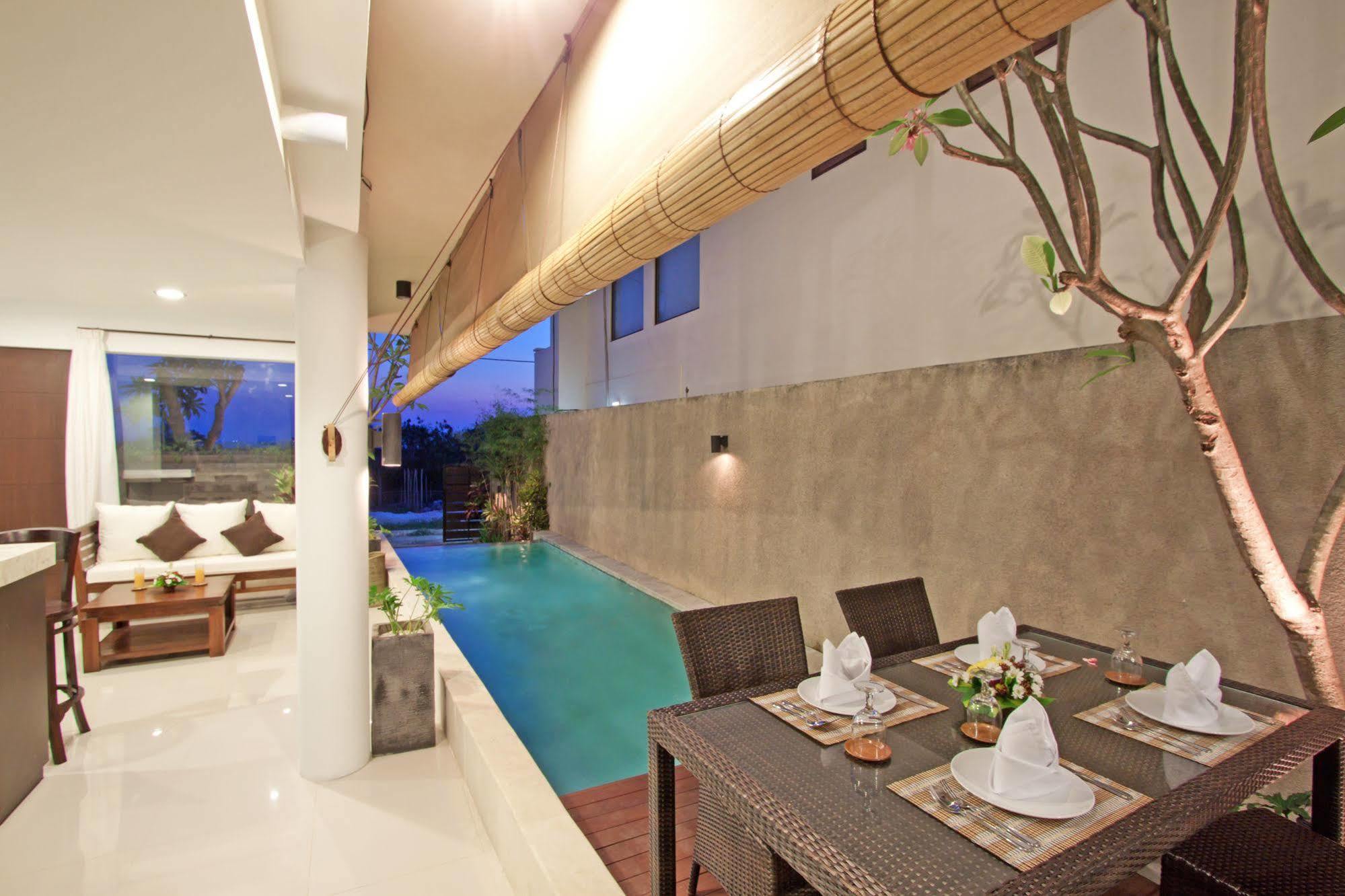 Grace And Milena Guesthouse กูตา ภายนอก รูปภาพ