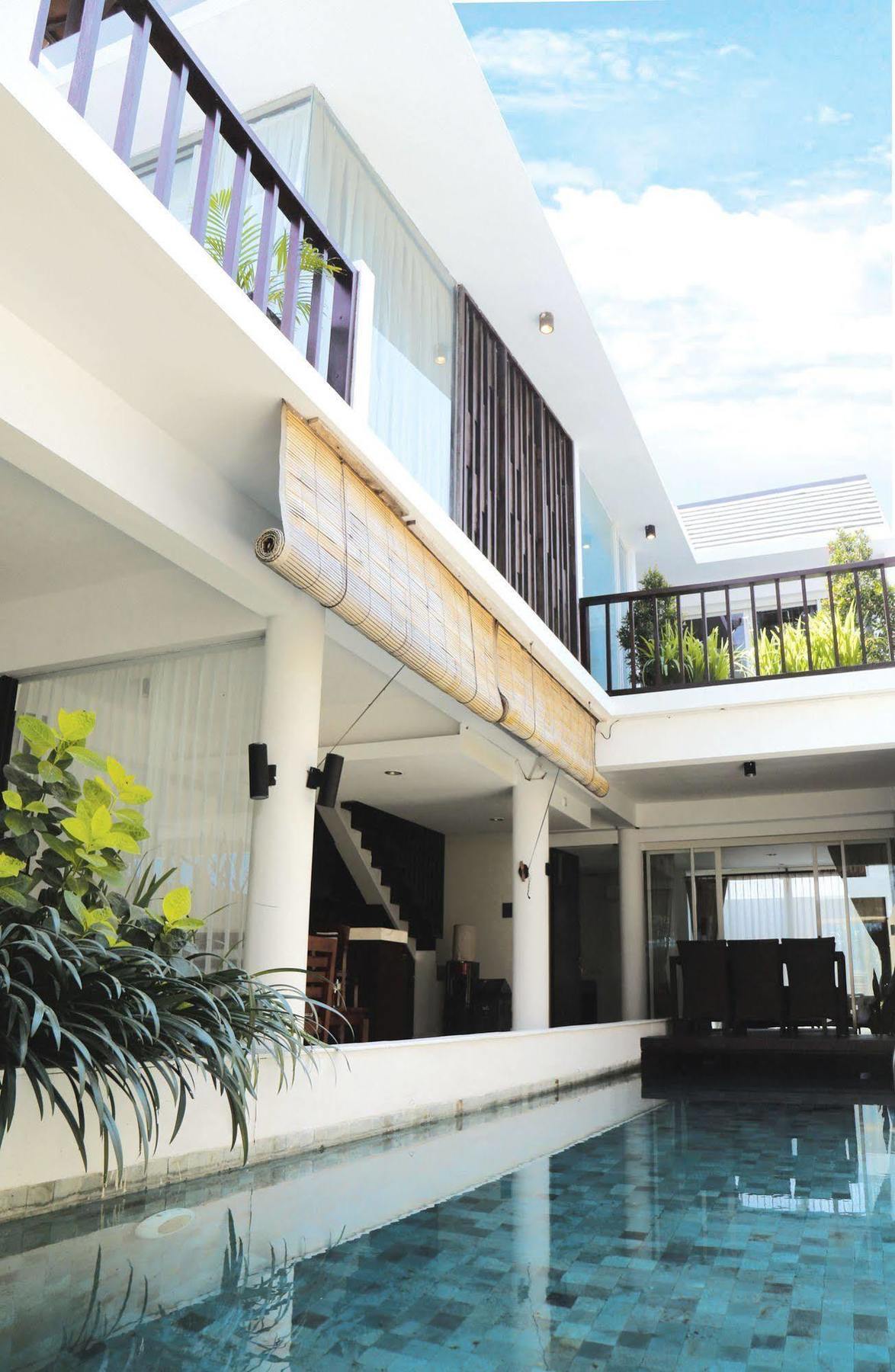 Grace And Milena Guesthouse กูตา ภายนอก รูปภาพ
