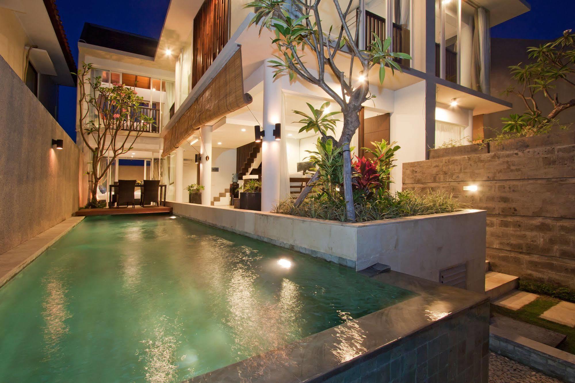 Grace And Milena Guesthouse กูตา ภายนอก รูปภาพ