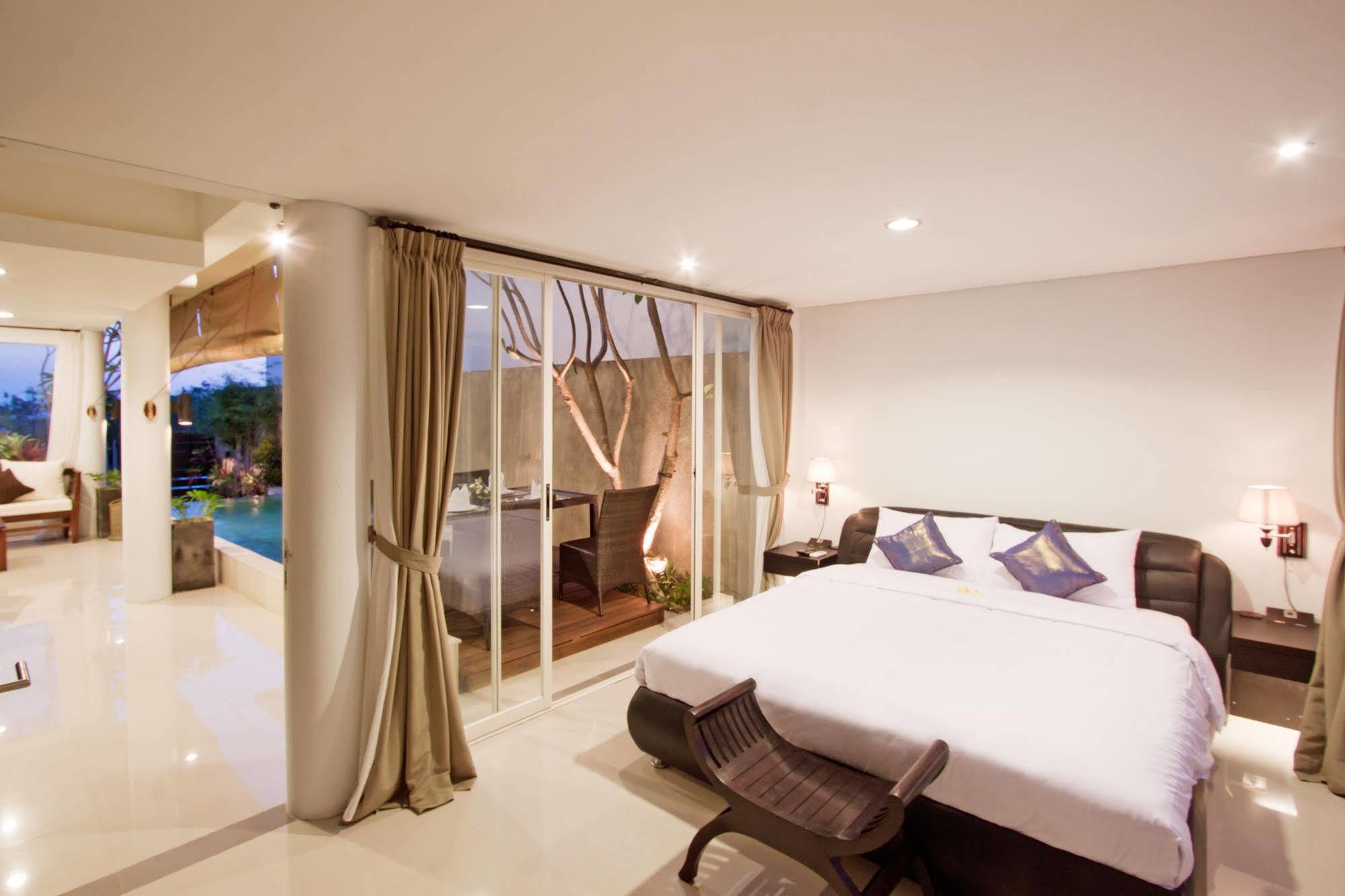 Grace And Milena Guesthouse กูตา ภายนอก รูปภาพ