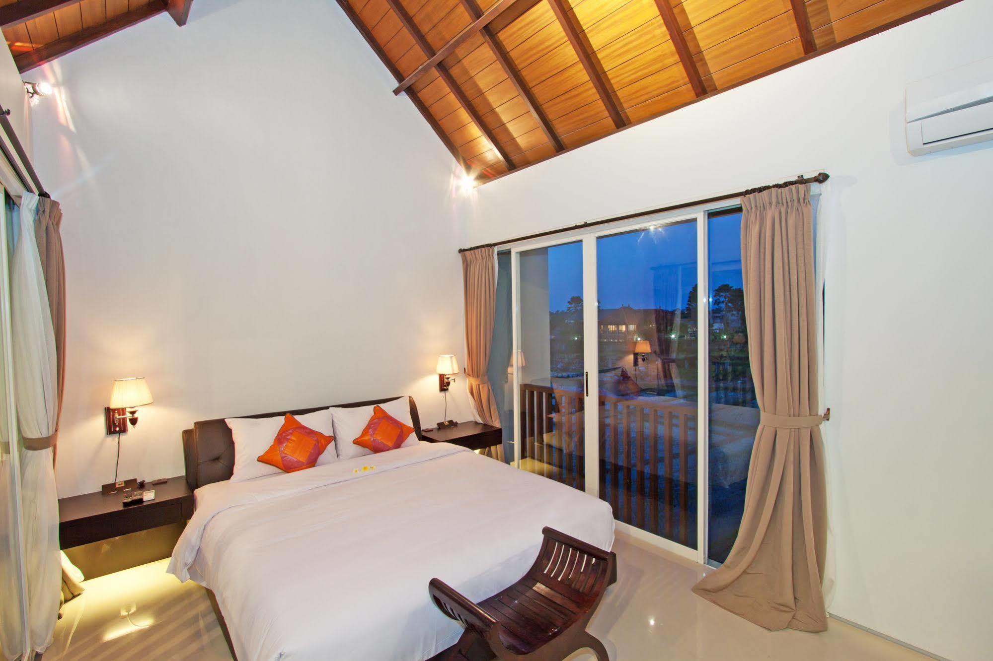 Grace And Milena Guesthouse กูตา ภายนอก รูปภาพ